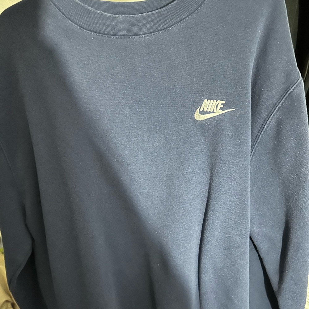 Nike sweatshirt
